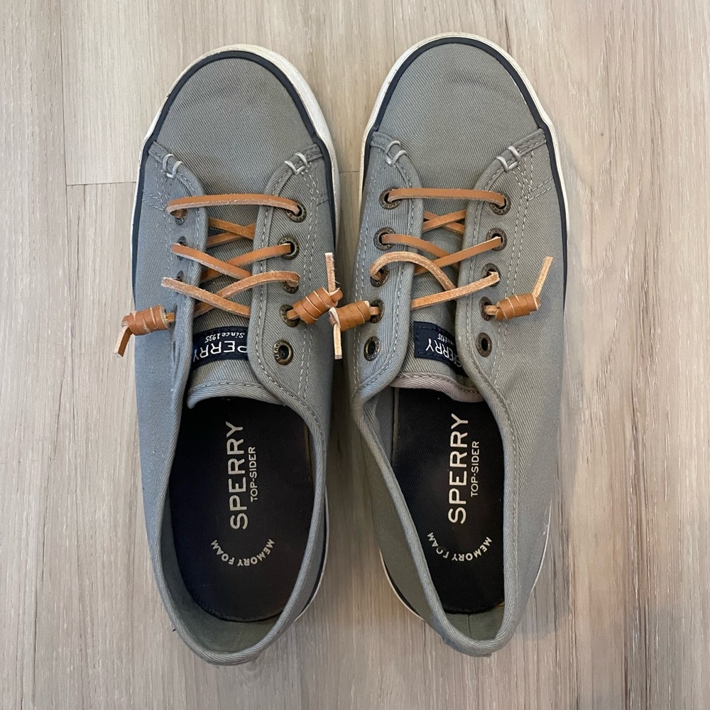 Sperry Slip On Sneaker- size 6